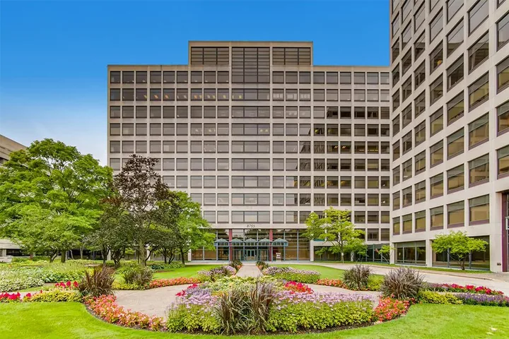 Office Evolution Chicago building